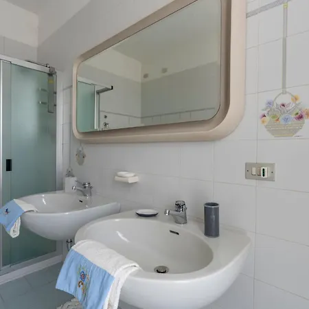 公寓 Di Cri By Interhome Marina dʼAndora